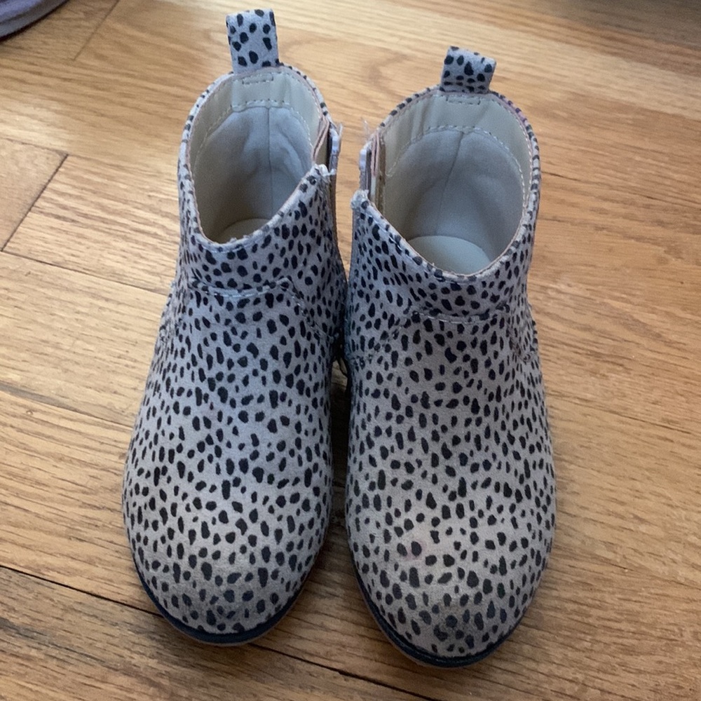 Toddler Boots size 7